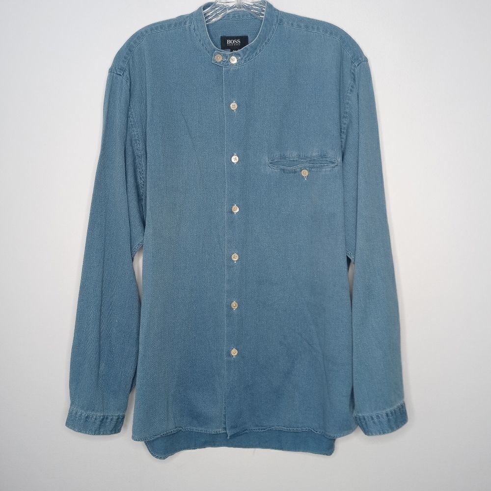 Hugo Boss men's casual button-down shirts size medium